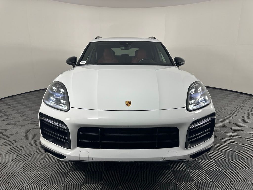 Thumbnail: 2022 Porsche Cayenne - 2