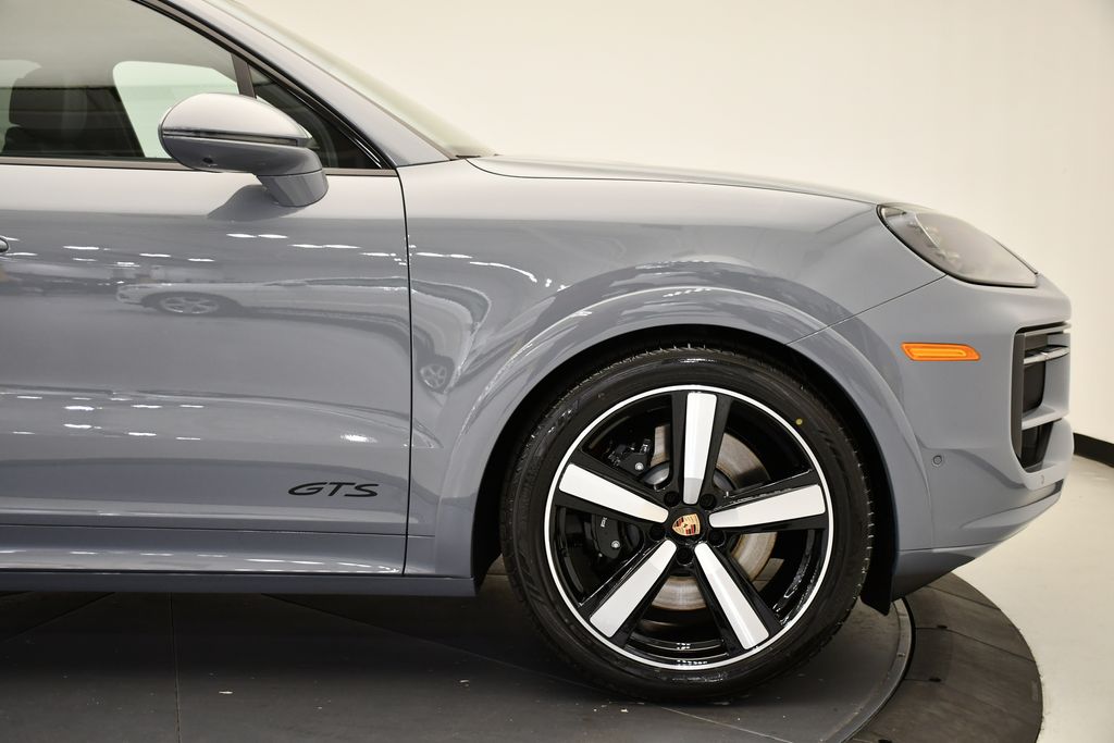 Thumbnail: 2025 Porsche Cayenne - 15