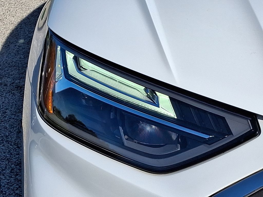 Thumbnail: 2023 Audi Q5 - 9