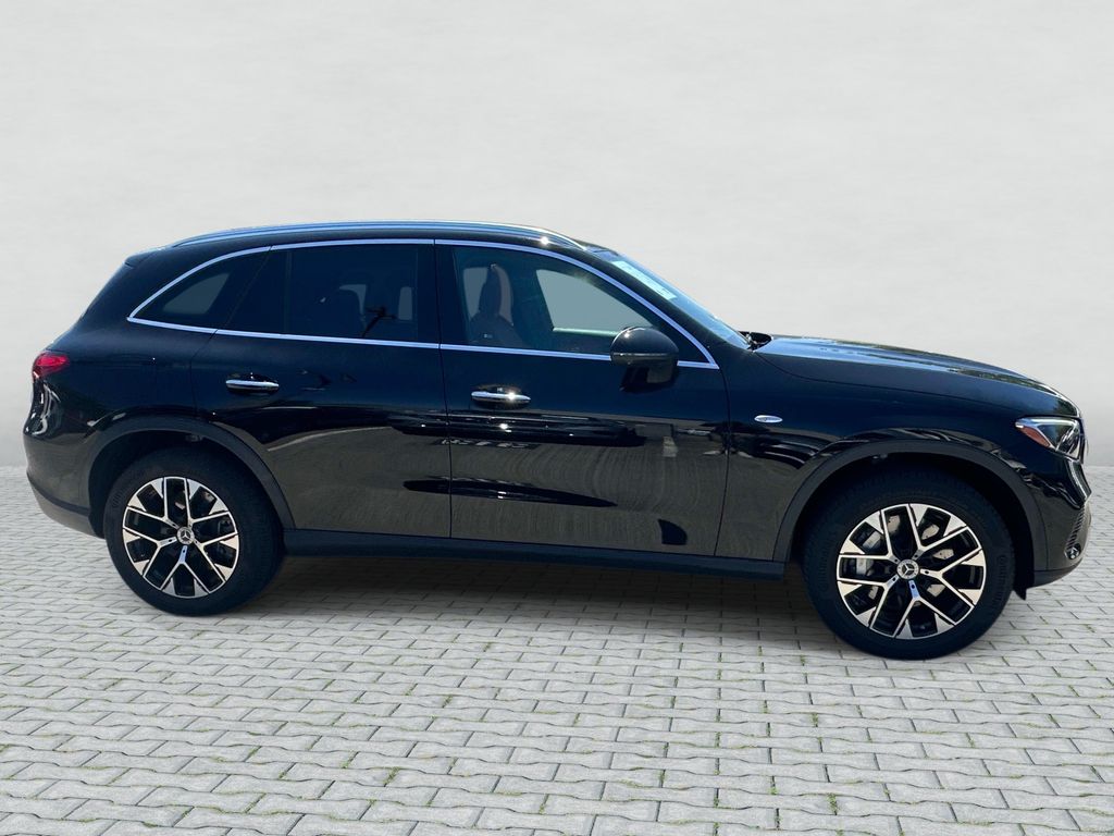 Thumbnail: 2025 Mercedes-Benz GLC - 4