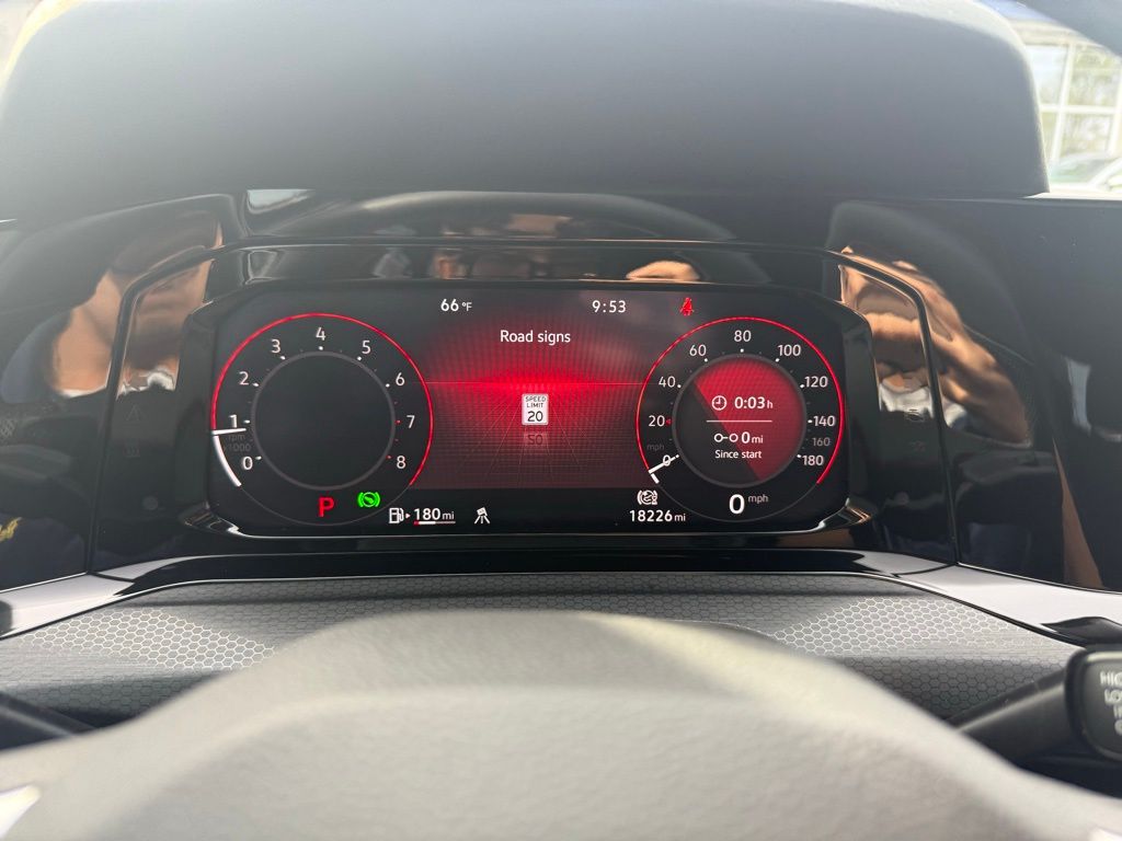 2022 Volkswagen Golf GTI 2.0T SE