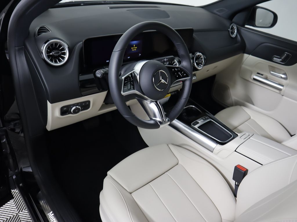 2025 Mercedes-Benz GLA 250 10