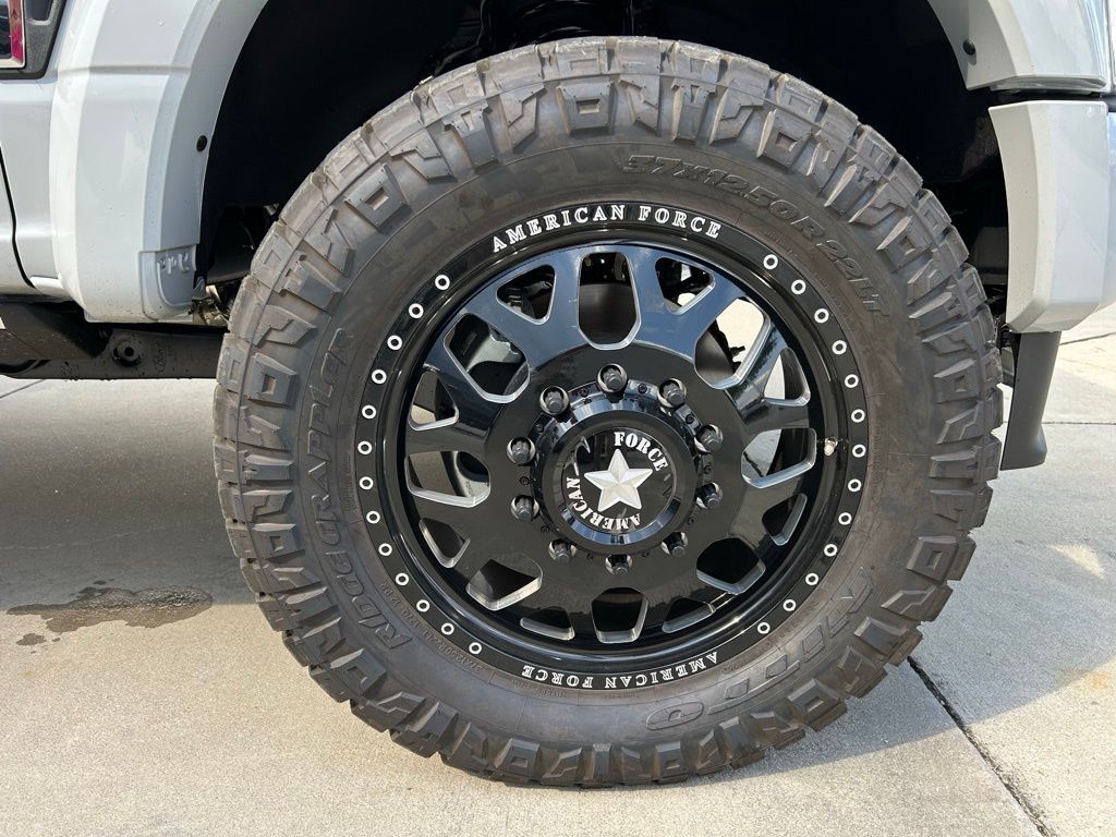2025 Ford F-450 Super Duty Platinum