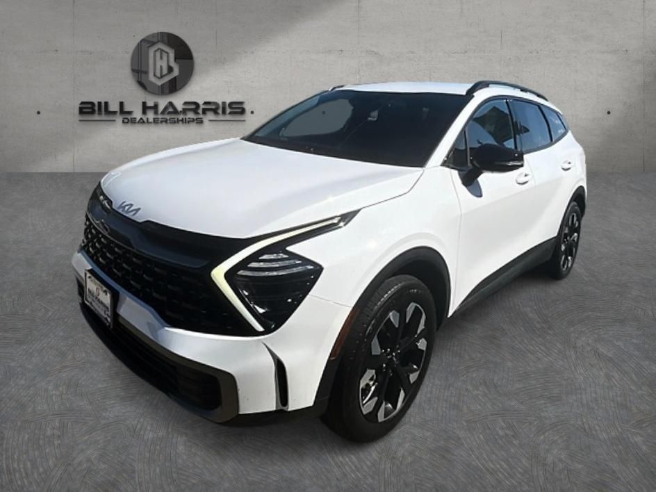 Glacial White Pearl 2024 Kia Sportage SUV / Crossover All-Wheel Drive 8-Speed Automatic