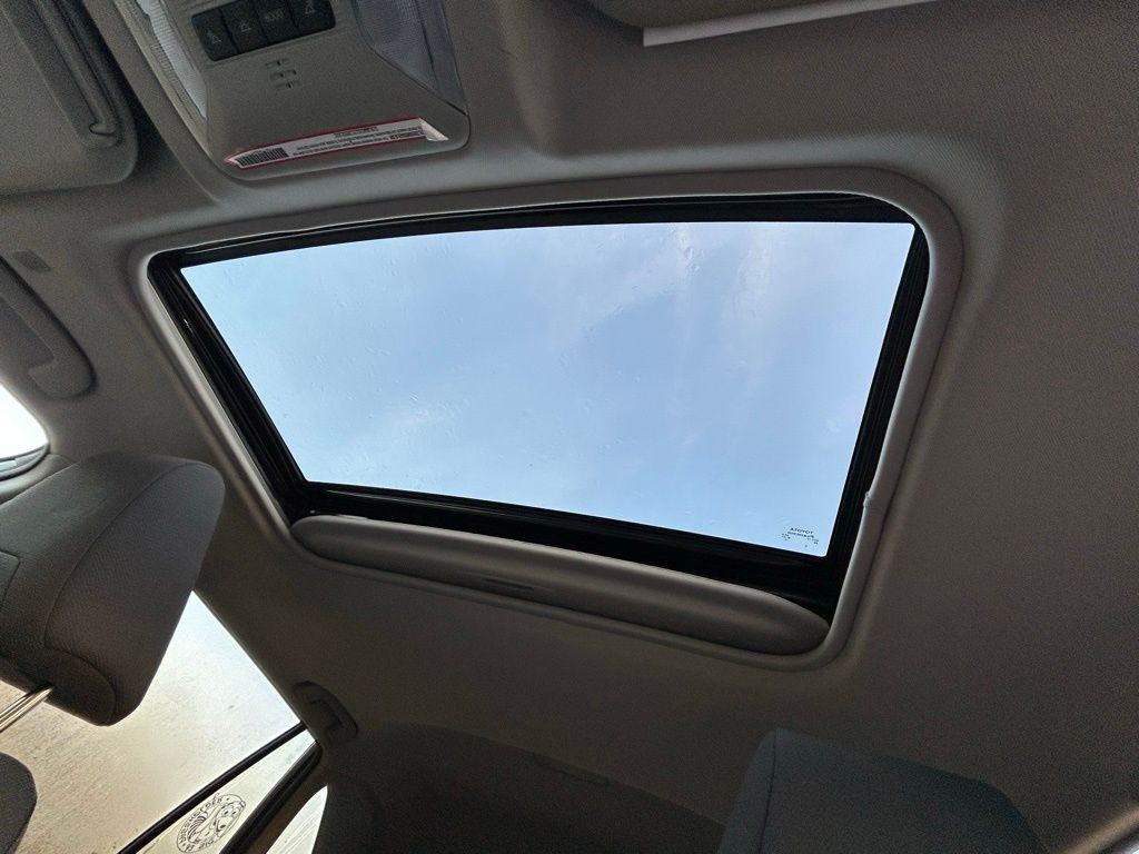 Thumbnail: 2023 Toyota RAV4 - 30