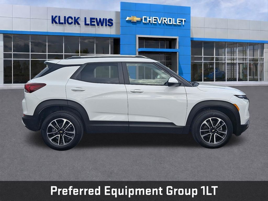 2025 Chevrolet TrailBlazer LT White at Klick Lewis Buick Chevrolet