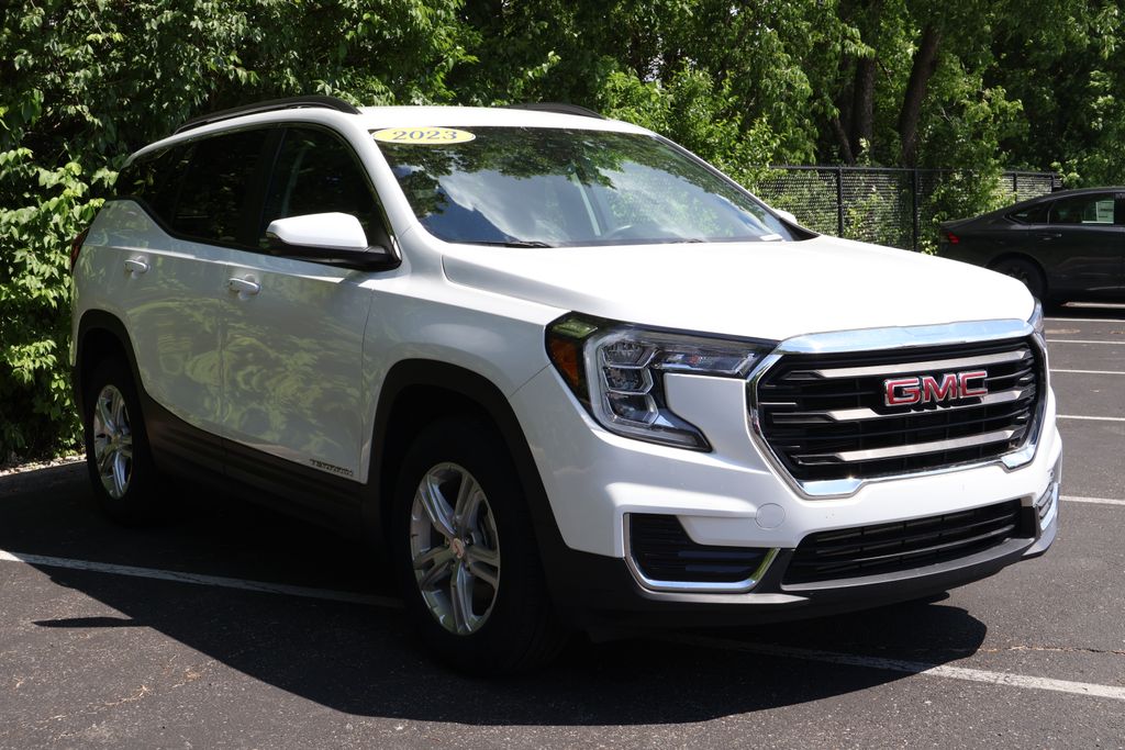 2023 GMC Terrain SLE 12