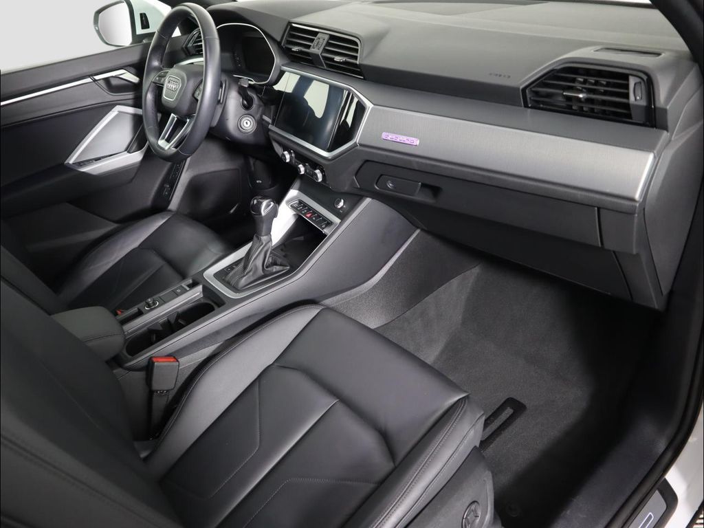 Thumbnail: 2023 Audi Q3 - 16