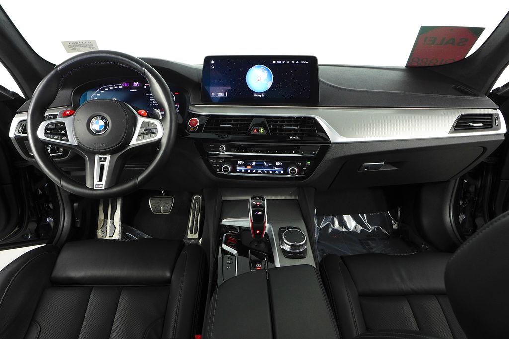 Thumbnail: 2023 BMW M5 - 25