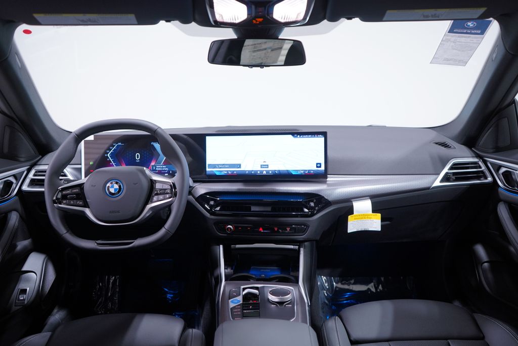 2025 BMW i4 eDrive40 10