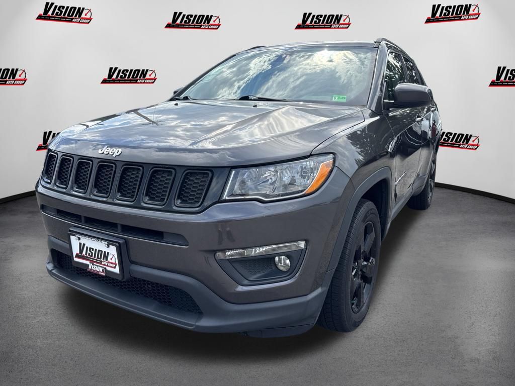 Gray (Granite Crystal Metallic Clearcoat) 2017 Jeep Compass SUV / Crossover Four-Wheel Drive 9-Speed Automatic