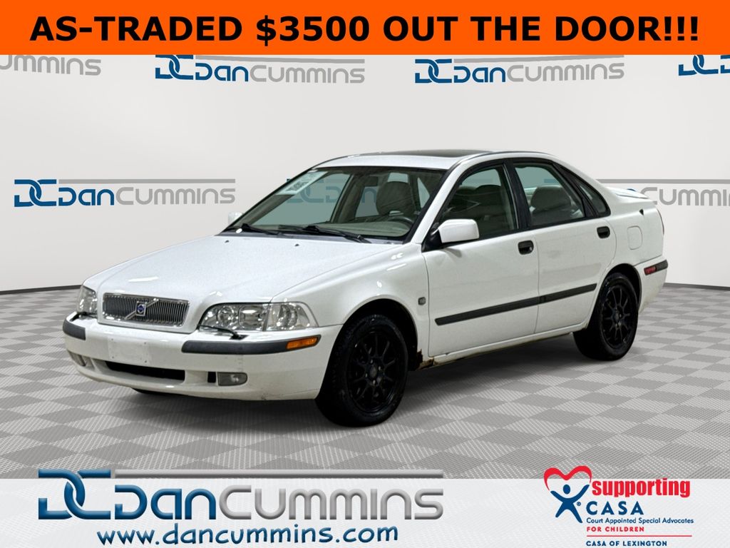 White 2002 Volvo S40 Sedan 5-Speed Automatic