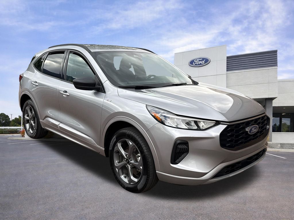 Silver Metallic 2024 Ford Escape SUV / Crossover All-Wheel Drive 8-Speed Automatic