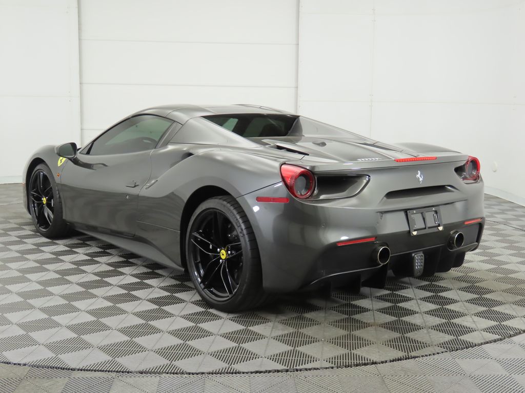 2018 Ferrari 488 Spider 15