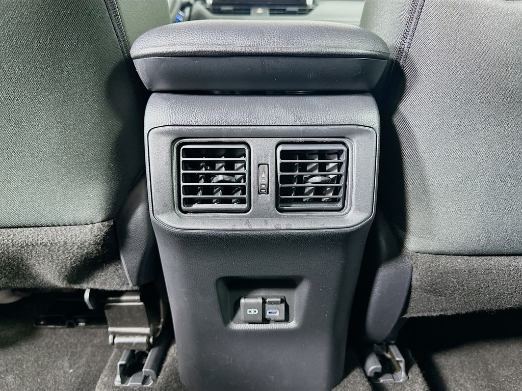 Thumbnail: 2025 Toyota RAV4 - 24