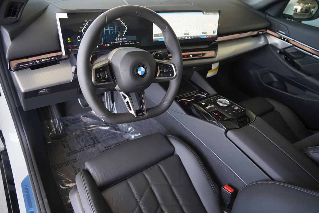 Thumbnail: 2027 BMW 5 Series - 12