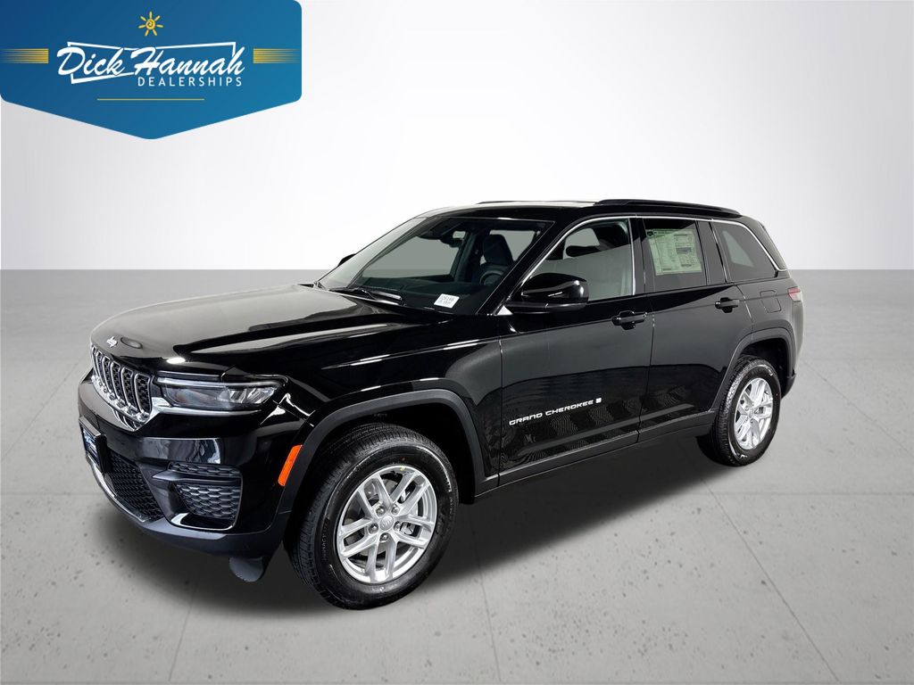 2026 Jeep Grand Cherokee Laredo