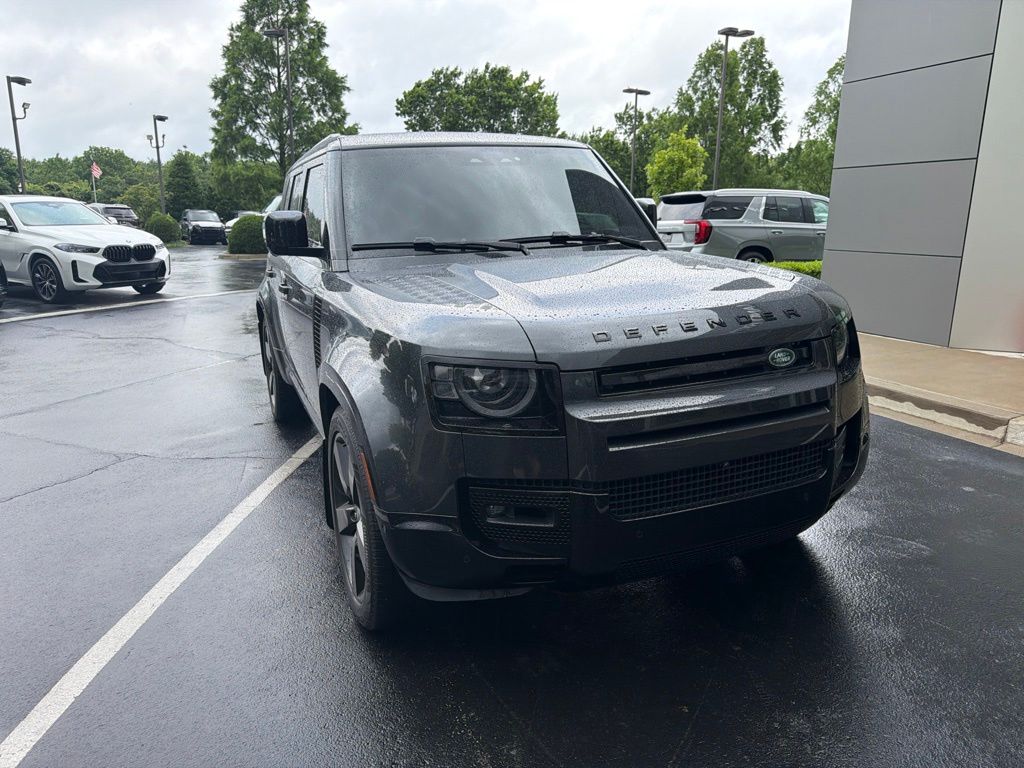 Certified Used 2025 Gray Land Rover X-Dynamic SE image 20