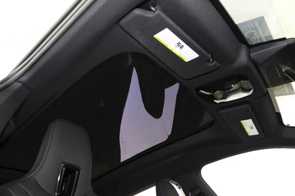 Thumbnail: 2023 BMW iX - 17