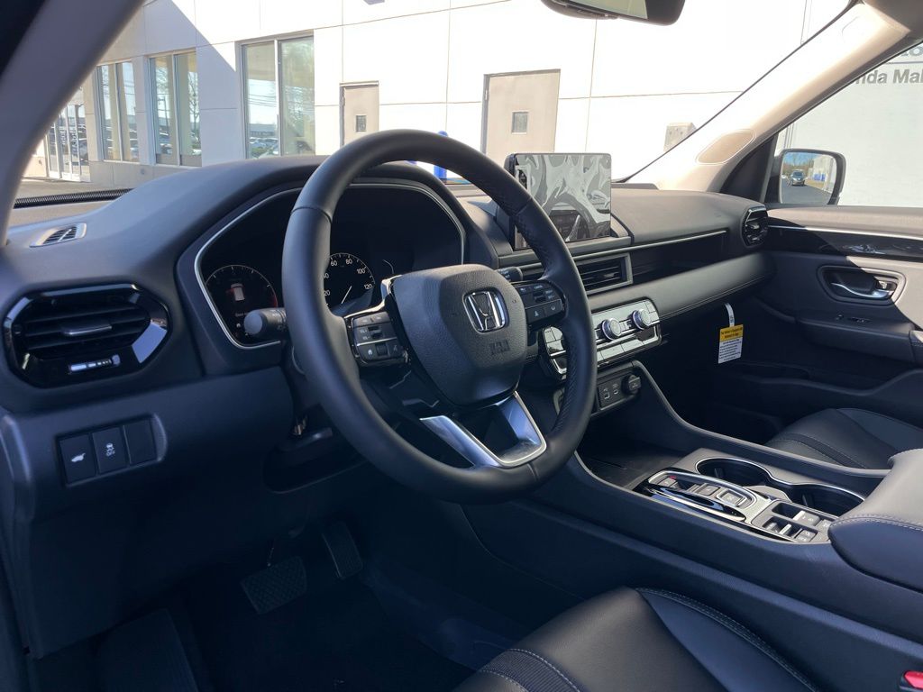 Thumbnail: 2025 Honda Pilot - 28