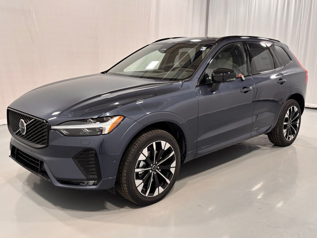 2026 Volvo XC60 B5 Plus AWD