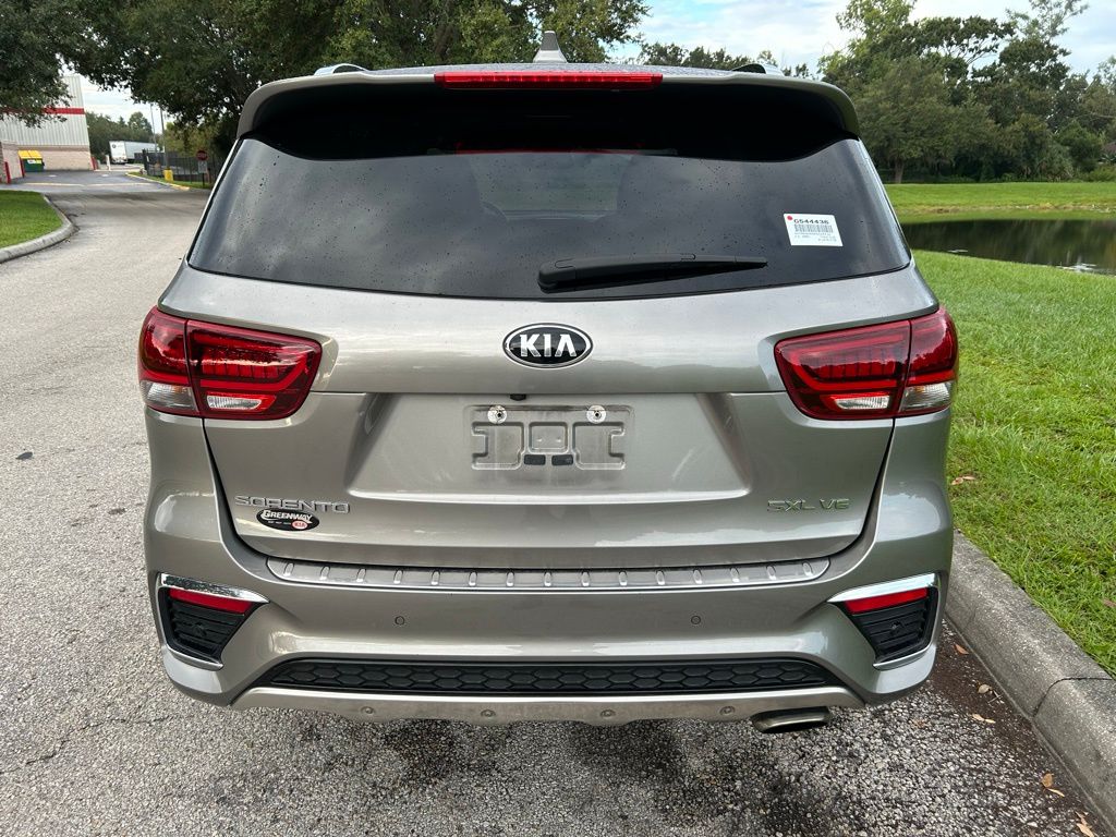 Thumbnail: 2019 Kia Sorento - 4