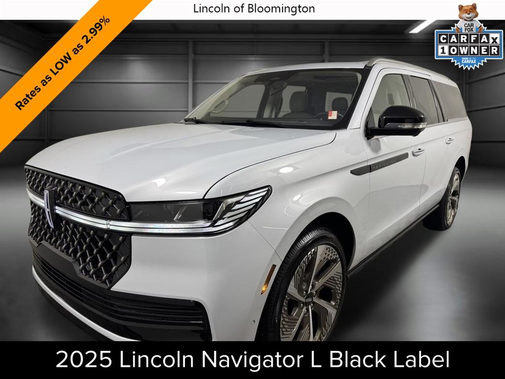 Crystal White 2025 Lincoln Navigator L Black Label 4WD SUV / Crossover Four-Wheel Drive Automatic