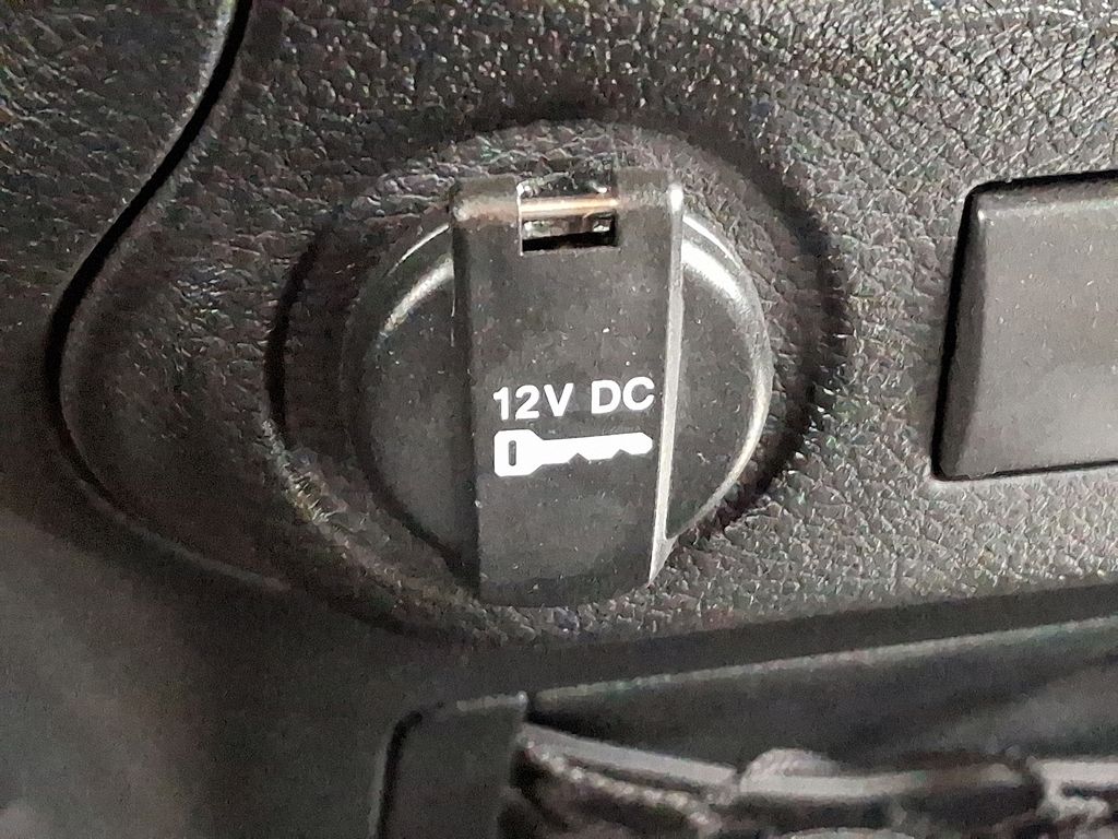 Thumbnail: 2017 Jeep Wrangler - 23