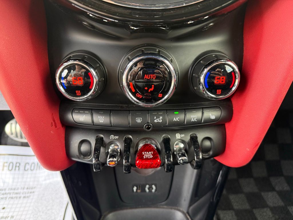 Thumbnail: 2016 MINI Cooper - 17