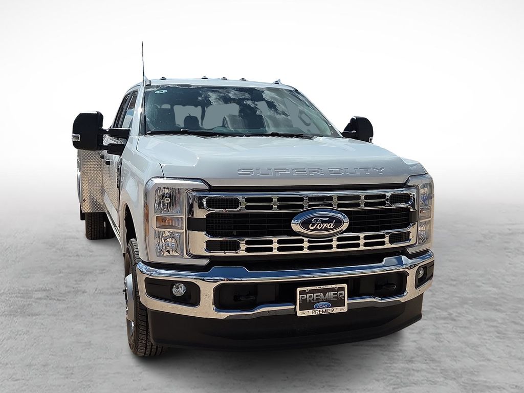 New 2026 White Ford XL image 2