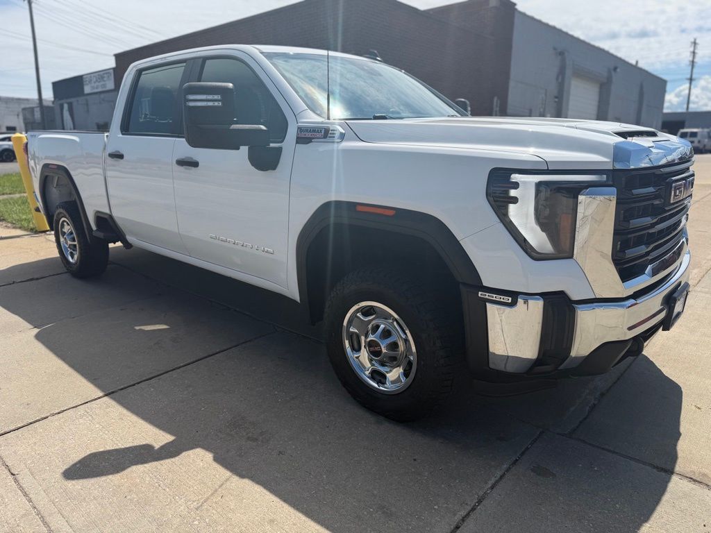 2024 GMC Sierra 2500HD Pro - Image 5