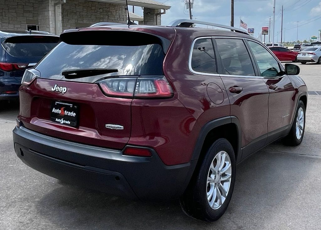 2019 Jeep Cherokee Latitude Red at Community Kia