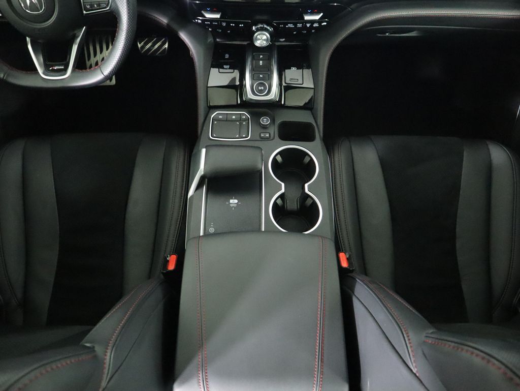 Thumbnail: 2022 Acura MDX - 17