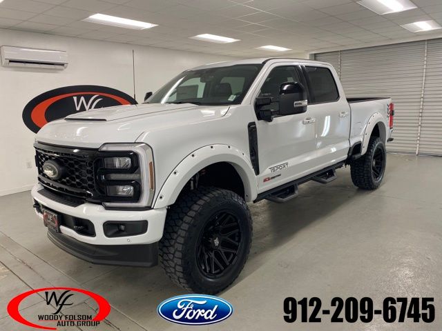 2025 Ford F-250 Super Duty Lariat Crew Cab 4WD
