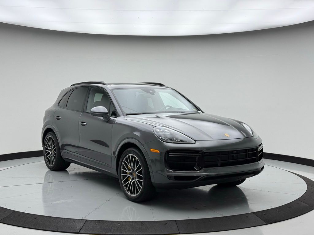 2021 Porsche Cayenne Turbo 8