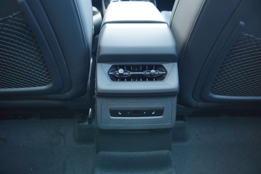 2025 Audi Q6 e-tron Premium 18