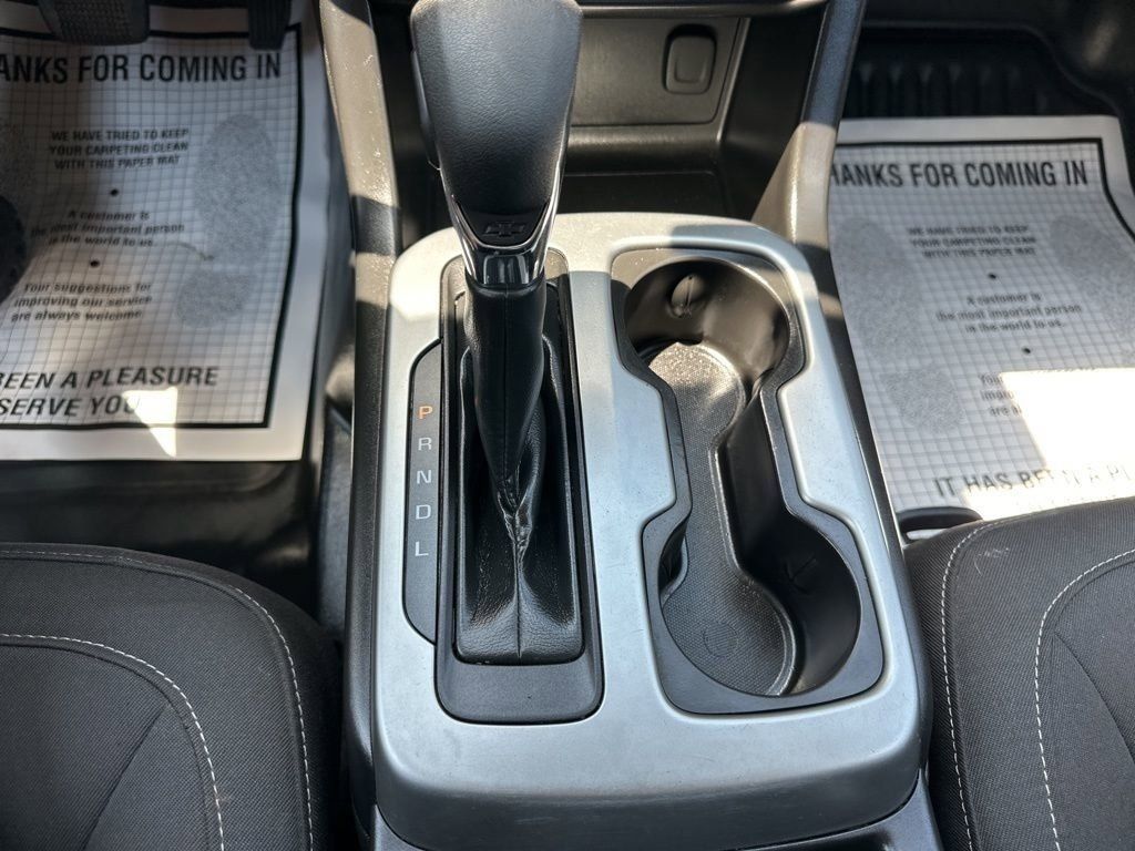 2022 Summit White Chevrolet Colorado LT RWD