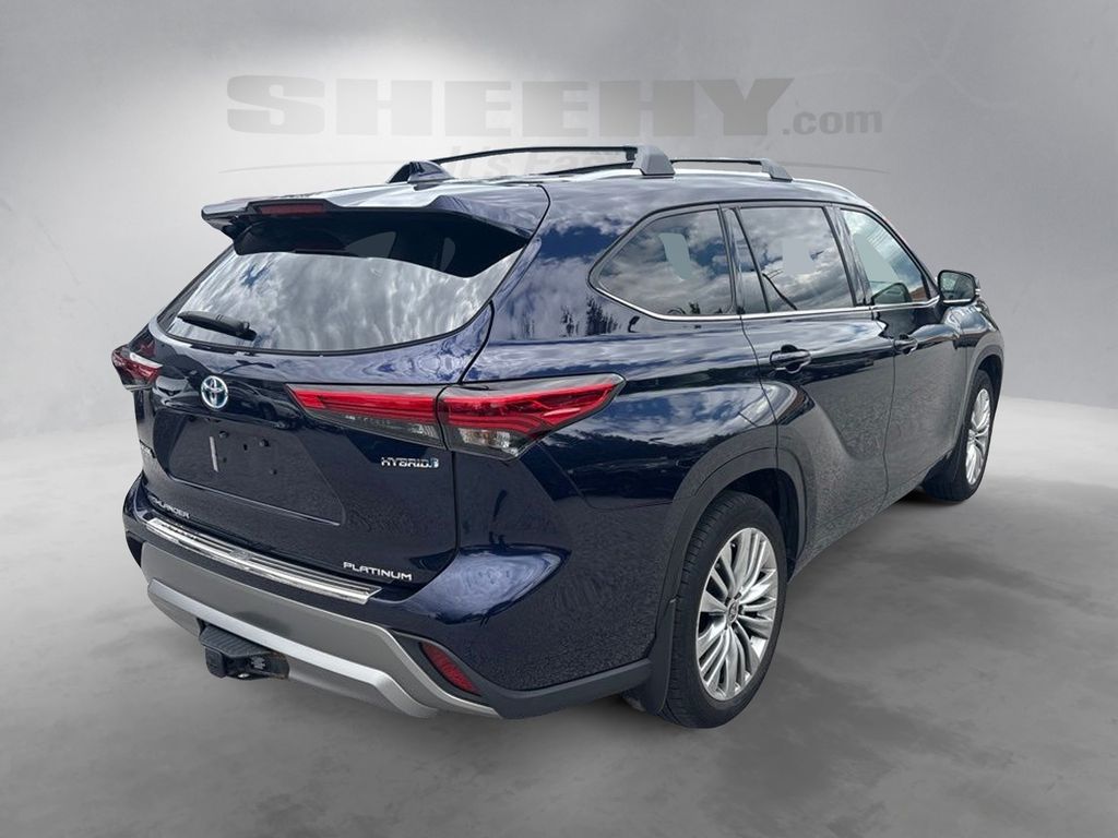 Used 2023  Toyota Platinum image 12