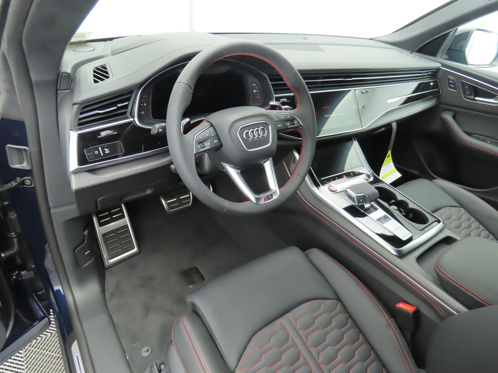 2025 Audi RS Q8 4.0T 10