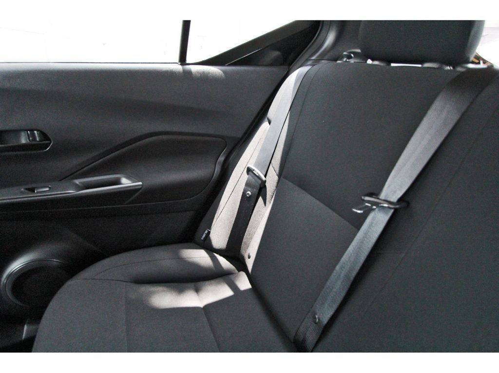 2025 Nissan Kicks Play S - 10