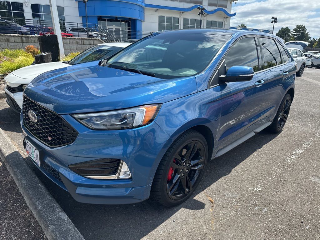 2020 Ford Edge ST