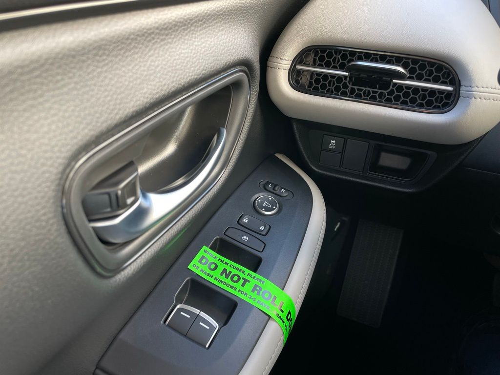 2026 Honda HR-V EX-L 23