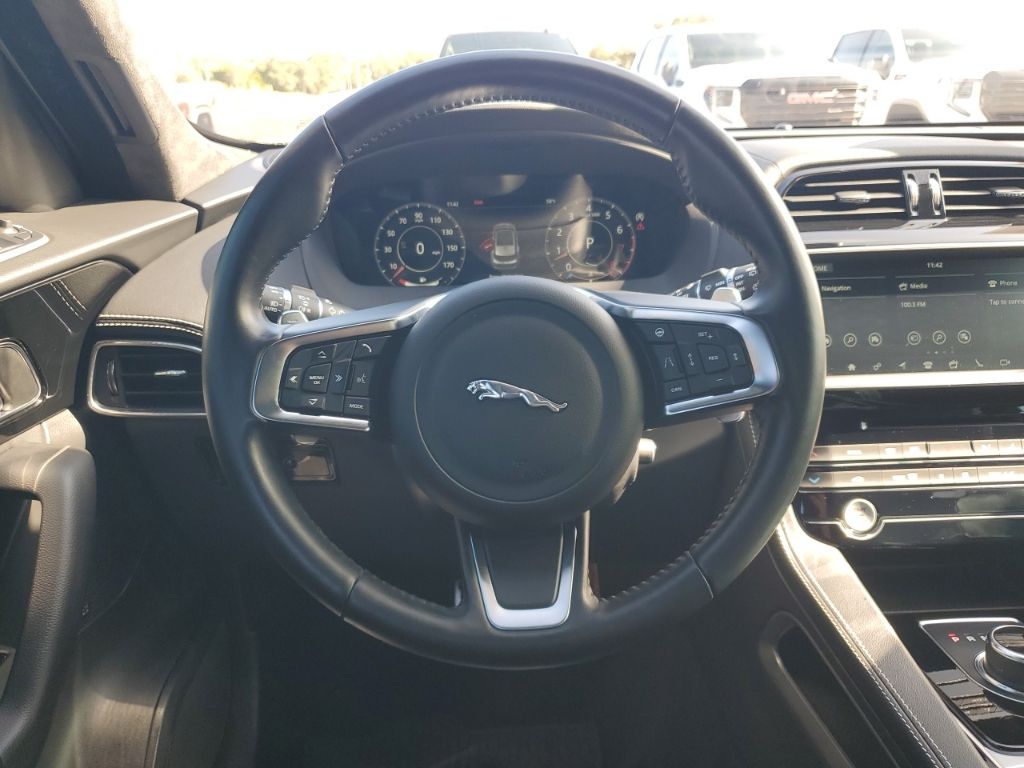 Used Car 2020 Jaguar F-pace  25t Checkered Flag For Sale Under $30,000 In Austin, Texas