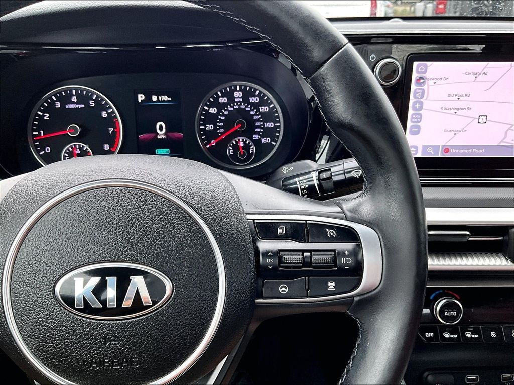 2021 Kia K5 — photo 23