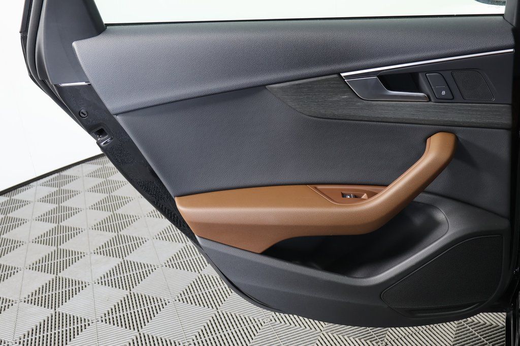 Thumbnail: 2019 Audi A4 - 13