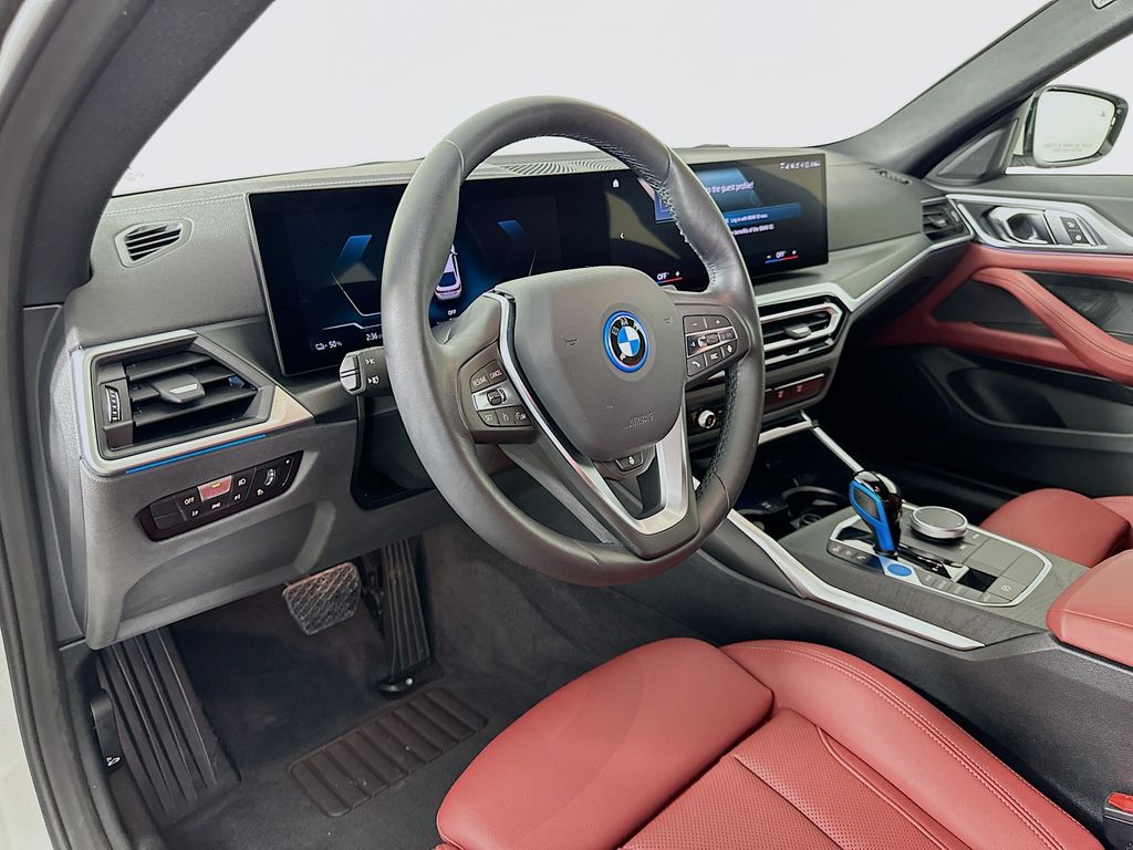 Thumbnail: 2023 BMW i4 - 8