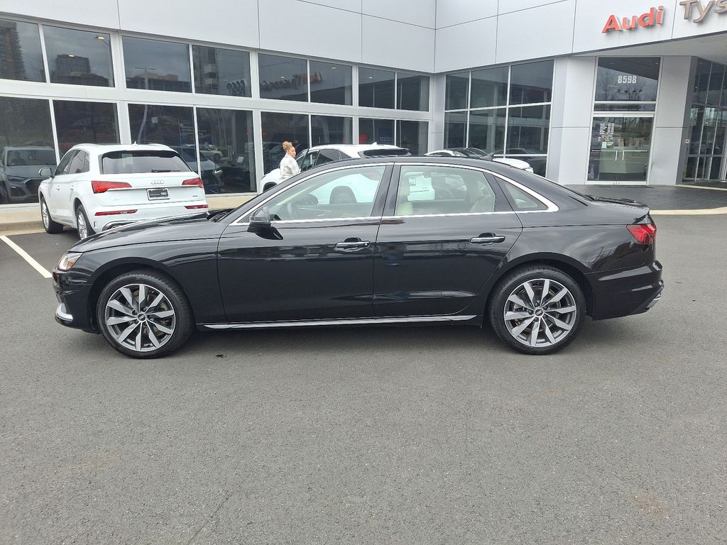 2022 Audi A4 Premium 7