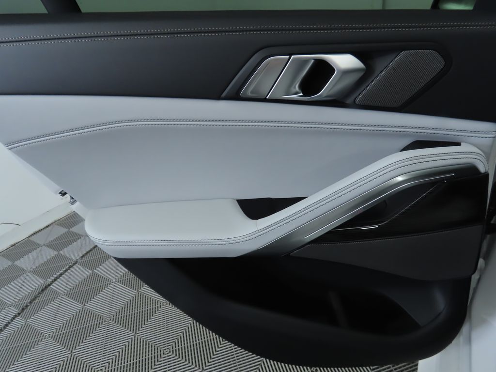 Thumbnail: 2026 BMW X6 - 27