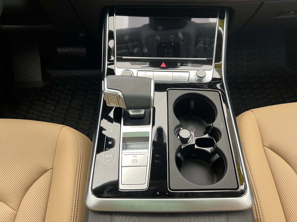 Thumbnail: 2026 Audi Q7 - 12