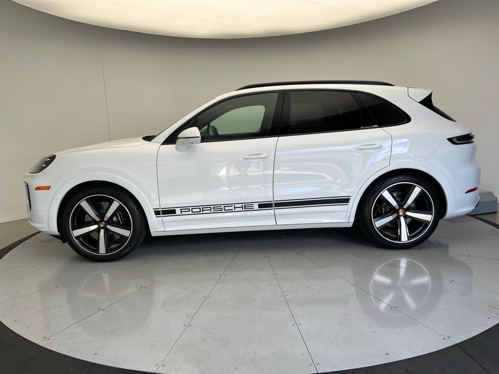 Thumbnail: 2025 Porsche Cayenne - 2